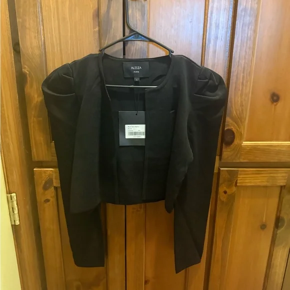 Aleeza Paris - Bolero Knit Black Cropped Jacket - Picture 6 of 7